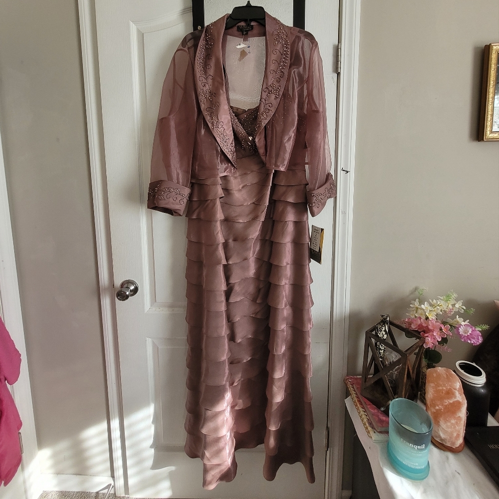 An ignite evening size 24W